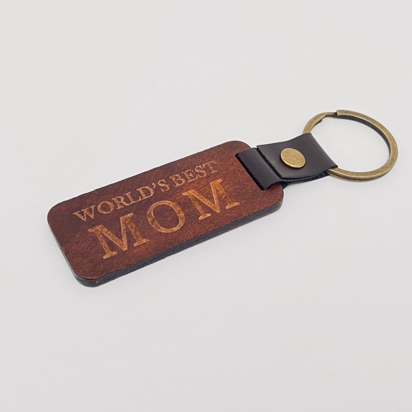 Leather Wood Pendant Keychain Gift For Dad Mom Friends: FLAG