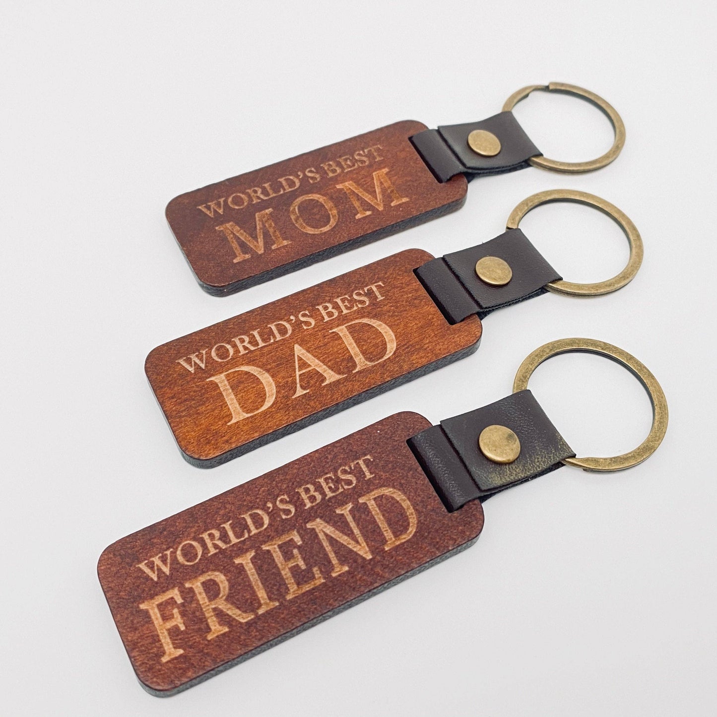 Leather Wood Pendant Keychain Gift For Dad Mom Friends: FLAG